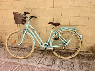 BICICLETA DE PASEO HOLANDESA EN PERFECTO ESTADO