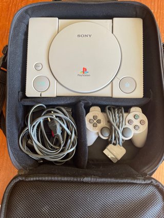 Playstation 1 con maletín oficial