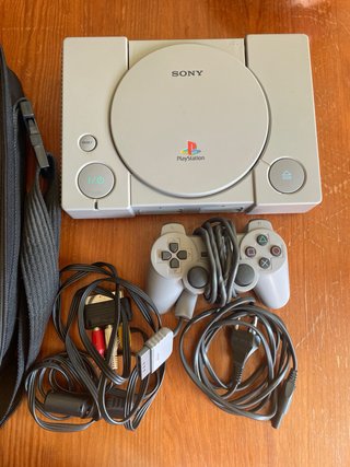 Playstation 1 con maletín oficial