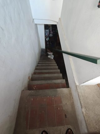 Casa y garaje