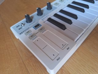 Arturia KeyStep Controlador y Secuenciador.