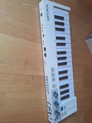 Arturia KeyStep Controlador y Secuenciador.