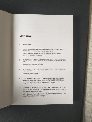 Libro historia Fortalezas Abaluartadas da Raia