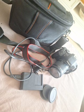 Canon EOS 750D + 18-55 IS STM | 24 MP | WiFi