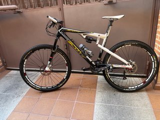 Bicicleta Scott de Fibra de Carbono