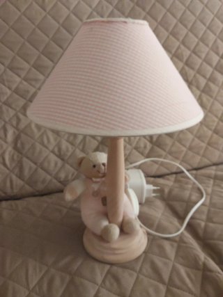 Lámpara infantil oso rosa