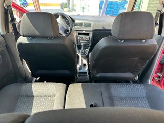 Volkswagen Golf 2003