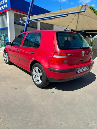 Volkswagen Golf 2003