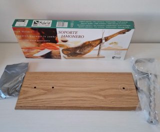 Tabla / soporte jamonero de madera con caja.