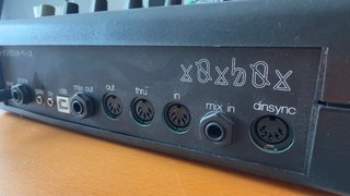 Xoxbox TB-303 Sintetizador