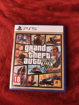 PS5 Snow Runner y GTA V