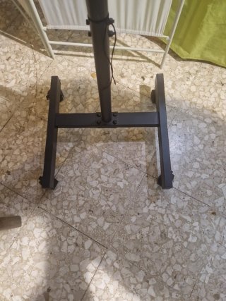 Soporte TV con ruedas