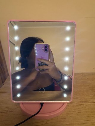 Espejo de tocador rosa con luces LED