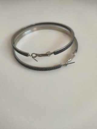 Conjunto de pulseras y pendientes