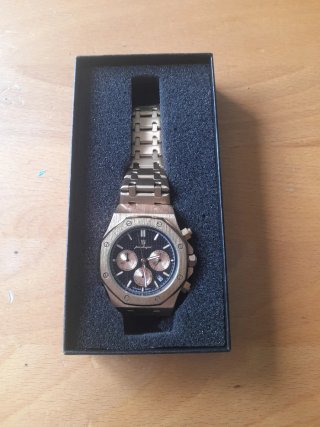 Reloj Patek Philippe Dorado y Negro