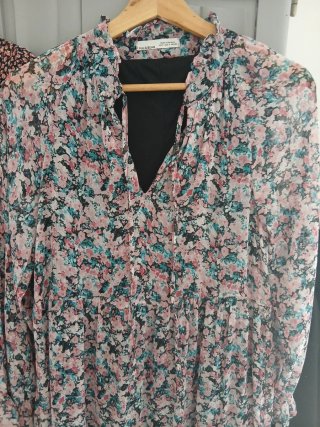 3 Vestidos: Sfera Basic florais, Mango, Pull&Bear