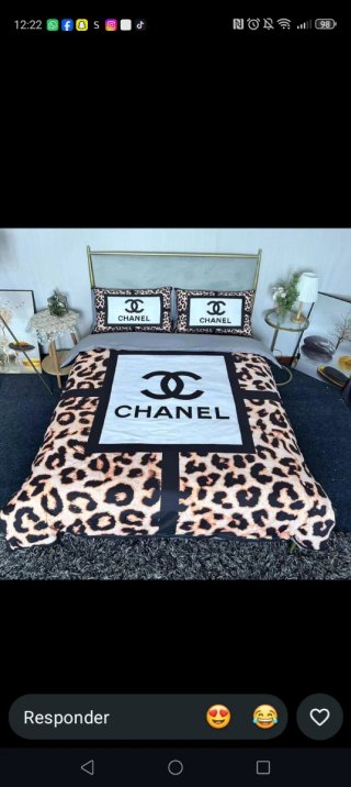 Juego de Cama Fleece Chanel Rosa y Negro