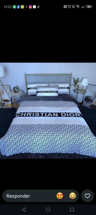 Juego de Cama Fleece Chanel Rosa y Negro