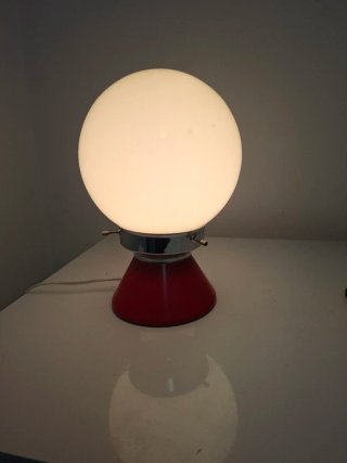 Lampada vintage sfera rossa e trasparente