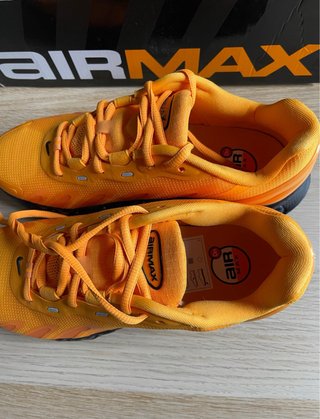 Nike Air Max DN Naranja Negro