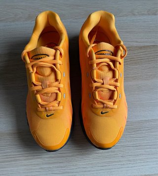 Nike Air Max DN Naranja Negro
