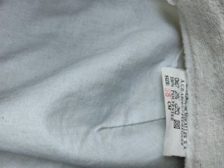 Gorra negra y blanca