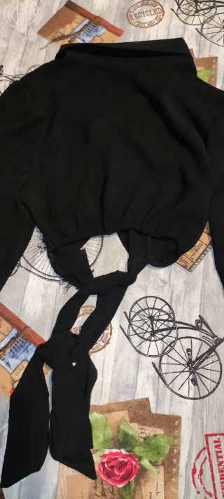 Blusa M negra cruzada