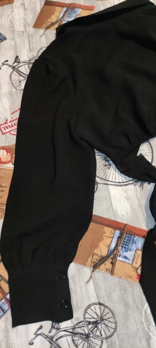 Blusa M negra cruzada