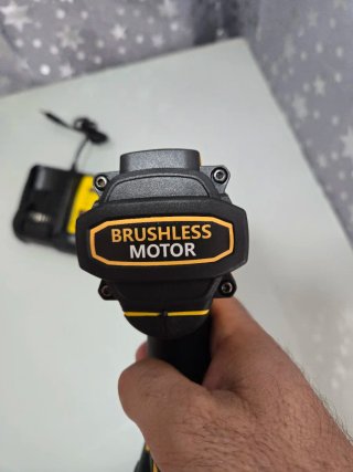 Taladro DeWalt con Batería y Cargador