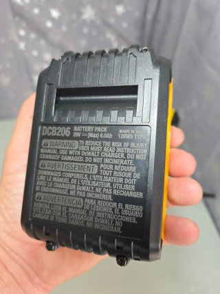 Taladro DeWalt con Batería y Cargador