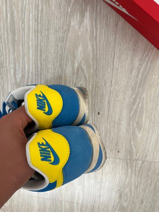 Nike Cortez azul y amarillo – Talla 44