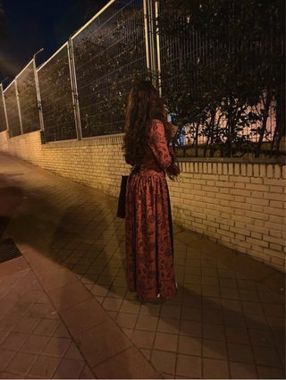 Vestido Época Granate y Negro