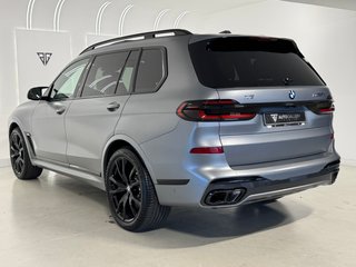 BMW X7 M60i xDrive 530cv M Sport Pro MHEV