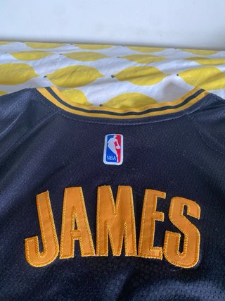 Camiseta Lakers Negra y Dorada Talla XXL