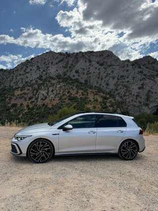 Volkswagen Golf 2021