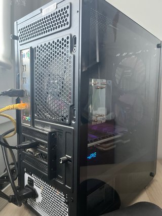PC Sobremesa Negro con RGB