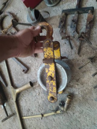 Lote antigüedades metal y herramientas