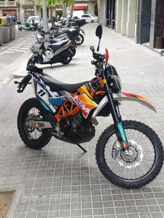 KTM 690 Enduro R preparada + extras