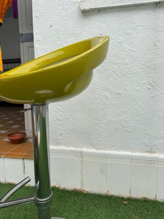 Sgabello da bar verde e argento