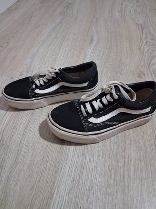 Zapatillas Vans Mujer Negras y Blancas