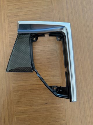 Vendo moldura en carbono para Porsche Macan