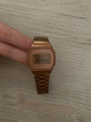 Reloj Casio Oro Rosa Digital