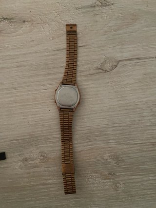 Reloj Casio Oro Rosa Digital
