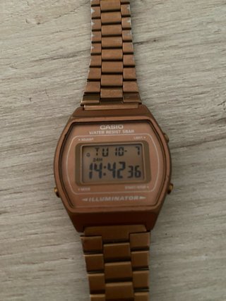 Reloj Casio Oro Rosa Digital
