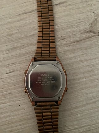 Reloj Casio Oro Rosa Digital