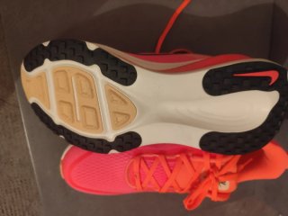 Nike Vomero 18 Talla 44