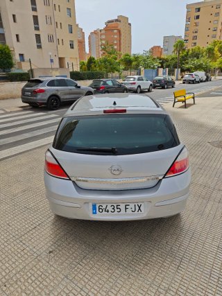 Opel Astra 2007