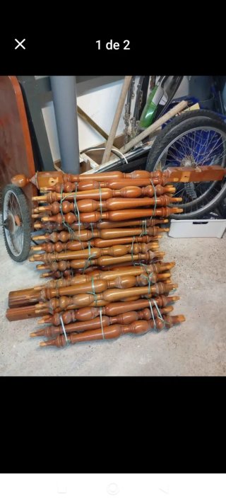 Pasamanos y patas de madera para escalera