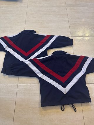 2 Uniformes Colegio Los Nogales