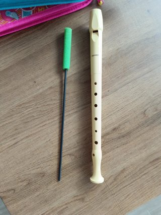 Flauta dulce Hohner con limpiador y funda